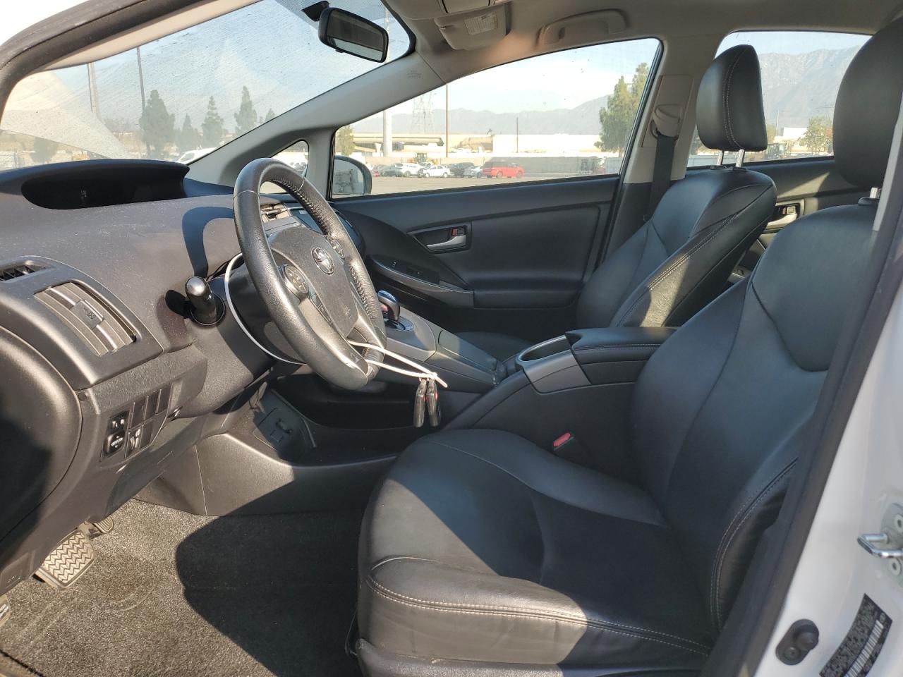 2015 TOYOTA PRIUS