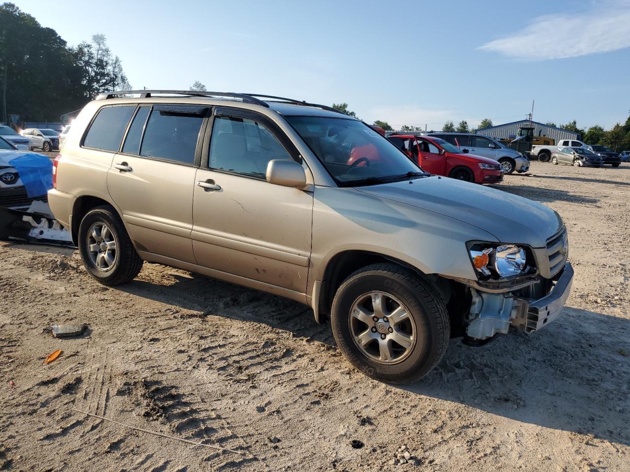 2004 TOYOTA HIGHLANDER