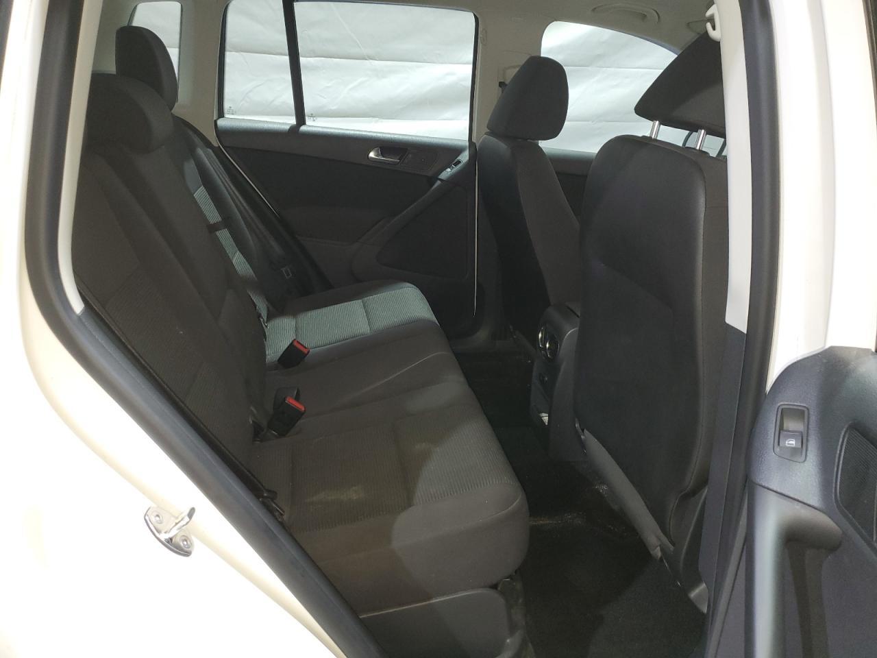 2012 VOLKSWAGEN TIGUAN