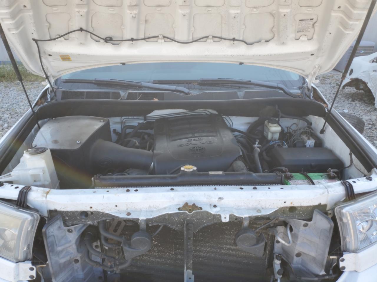 2011 TOYOTA TUNDRA