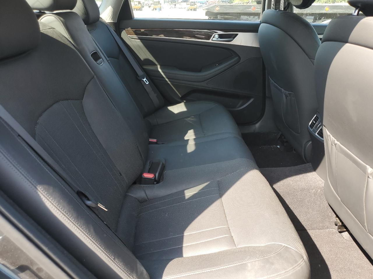 2018 GENESIS G80