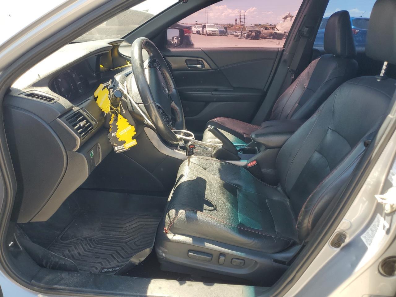 2017 HONDA ACCORD