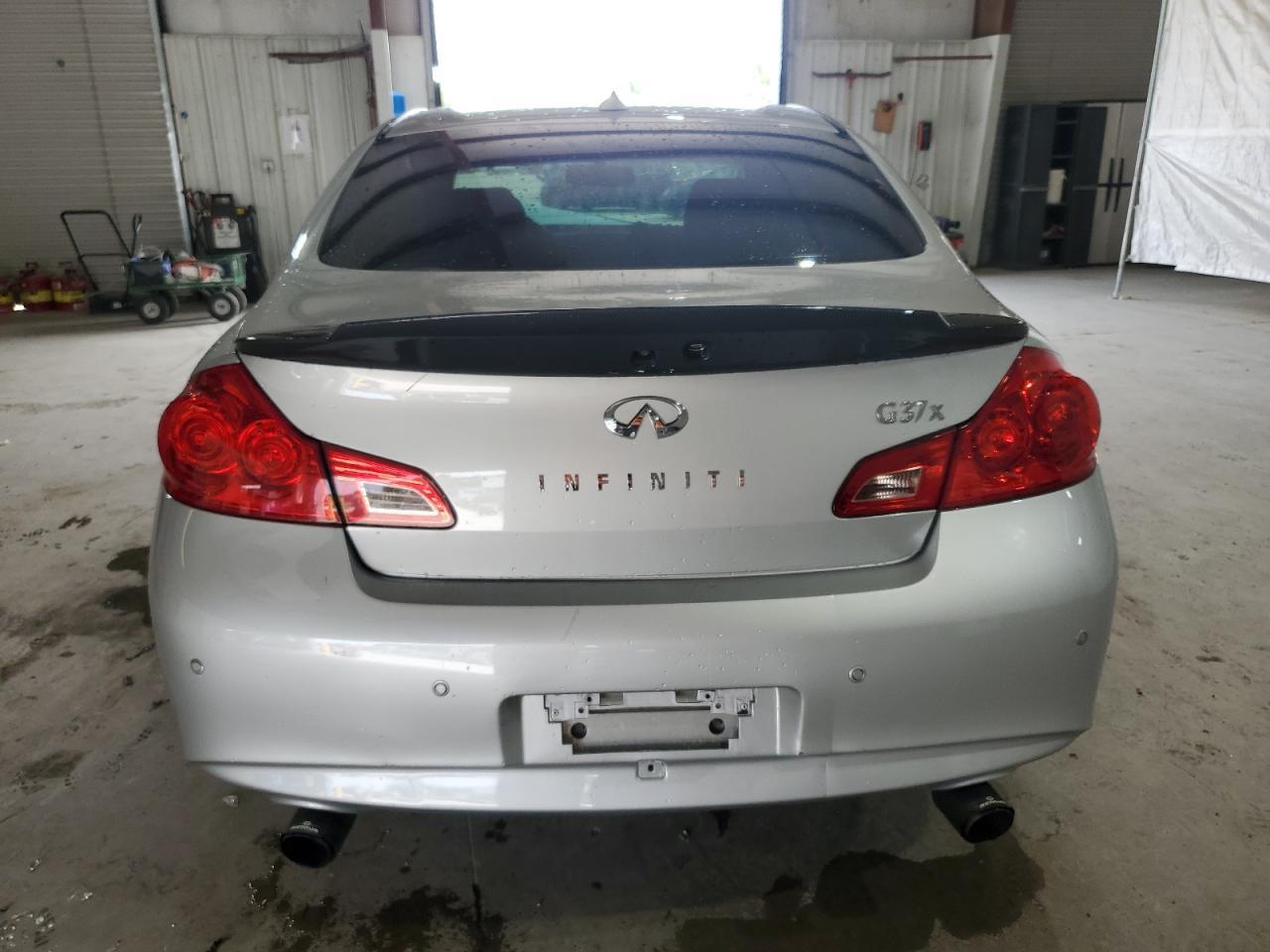 2013 INFINITI G37