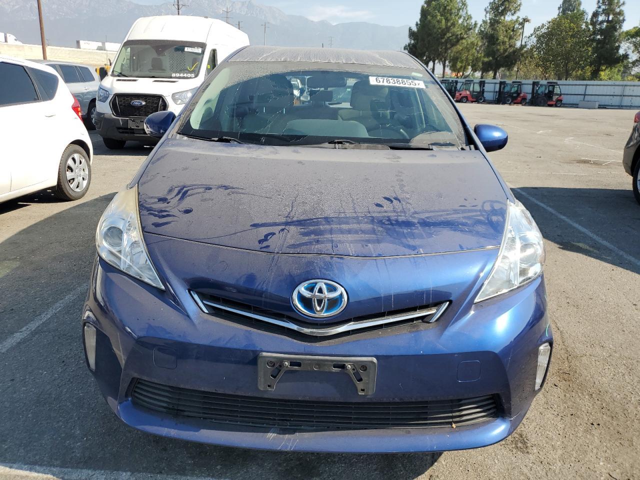 2012 TOYOTA PRIUS V