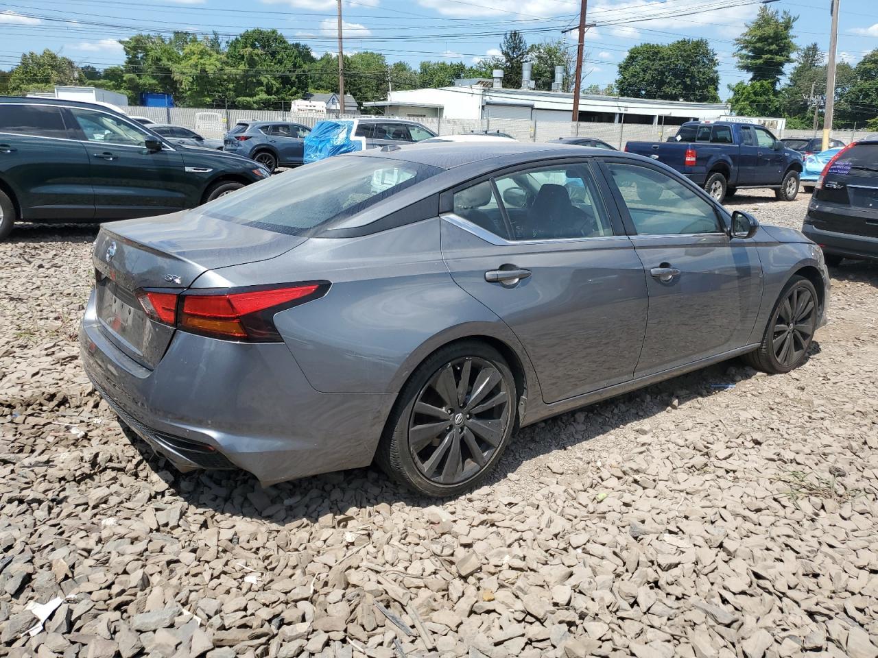 2022 NISSAN ALTIMA