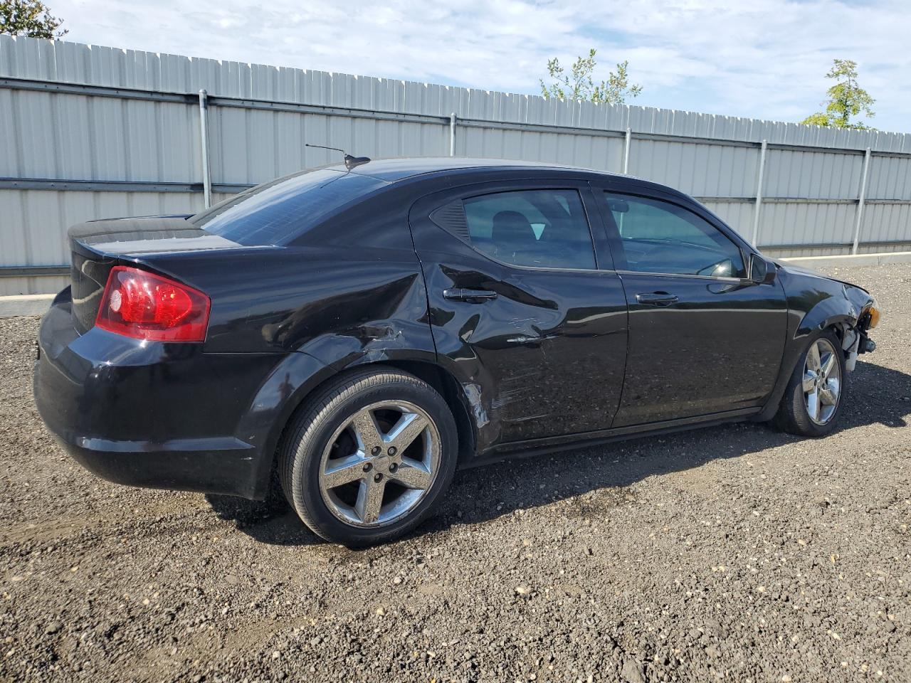 2014 DODGE Avenger