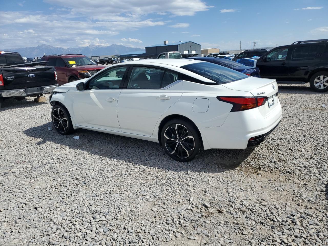 2025 NISSAN ALTIMA