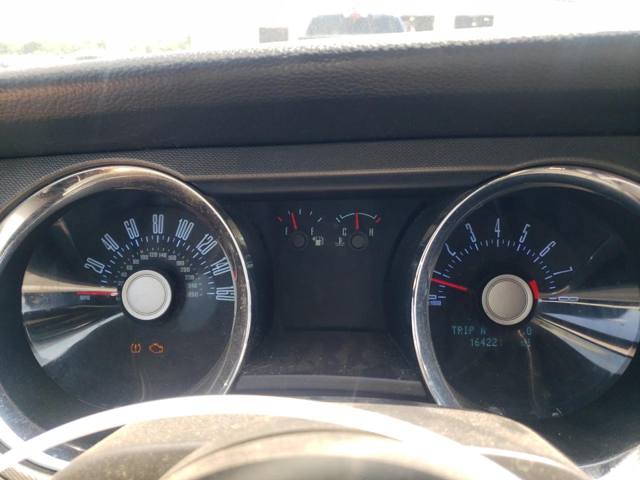 2011 FORD MUSTANG