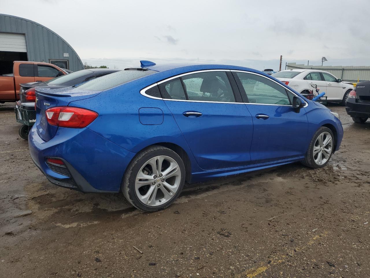 2017 CHEVROLET CRUZE