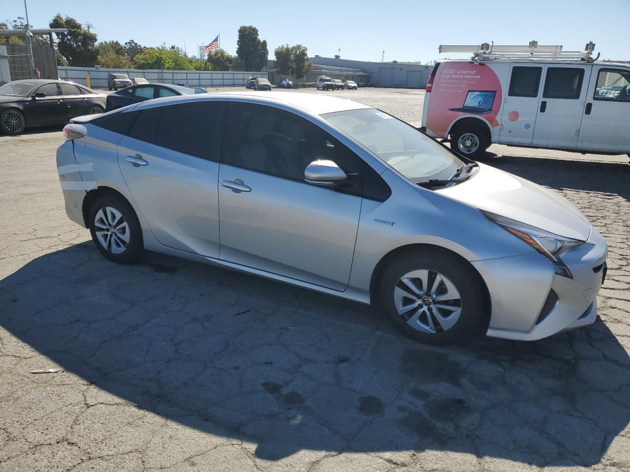 2016 TOYOTA PRIUS
