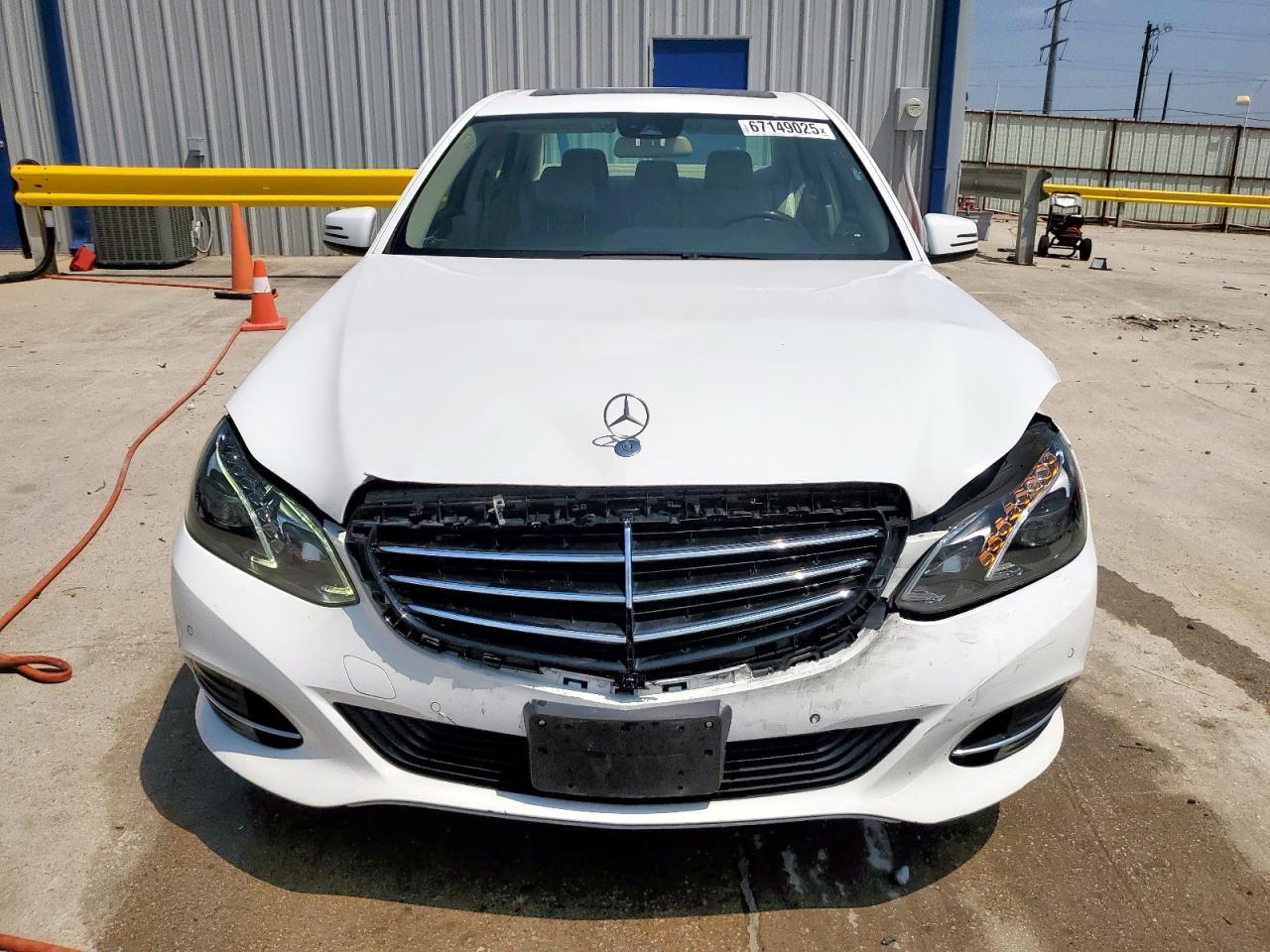 2014 MERCEDES-BENZ E-Class