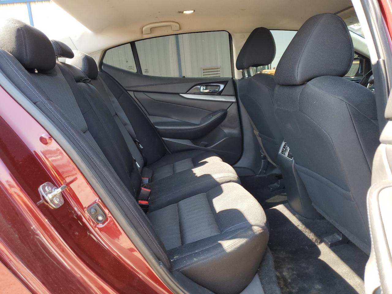 2016 NISSAN Maxima