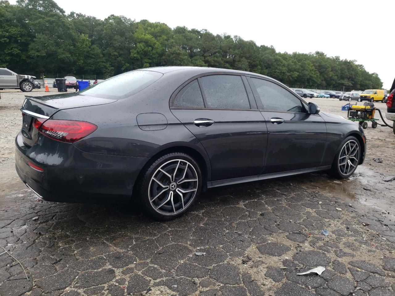 2021 MERCEDES-BENZ E-Class
