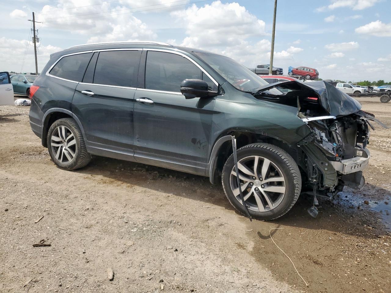 2017 HONDA PILOT