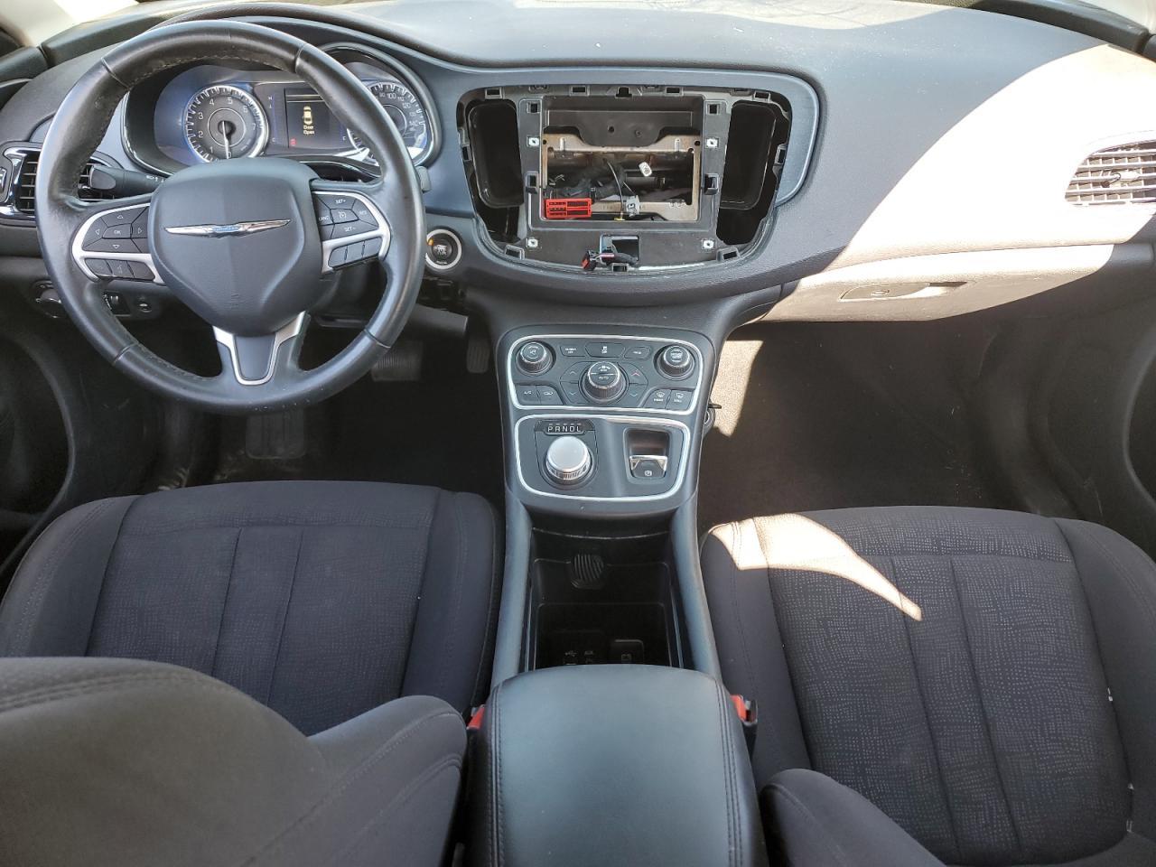 2015 CHRYSLER 200