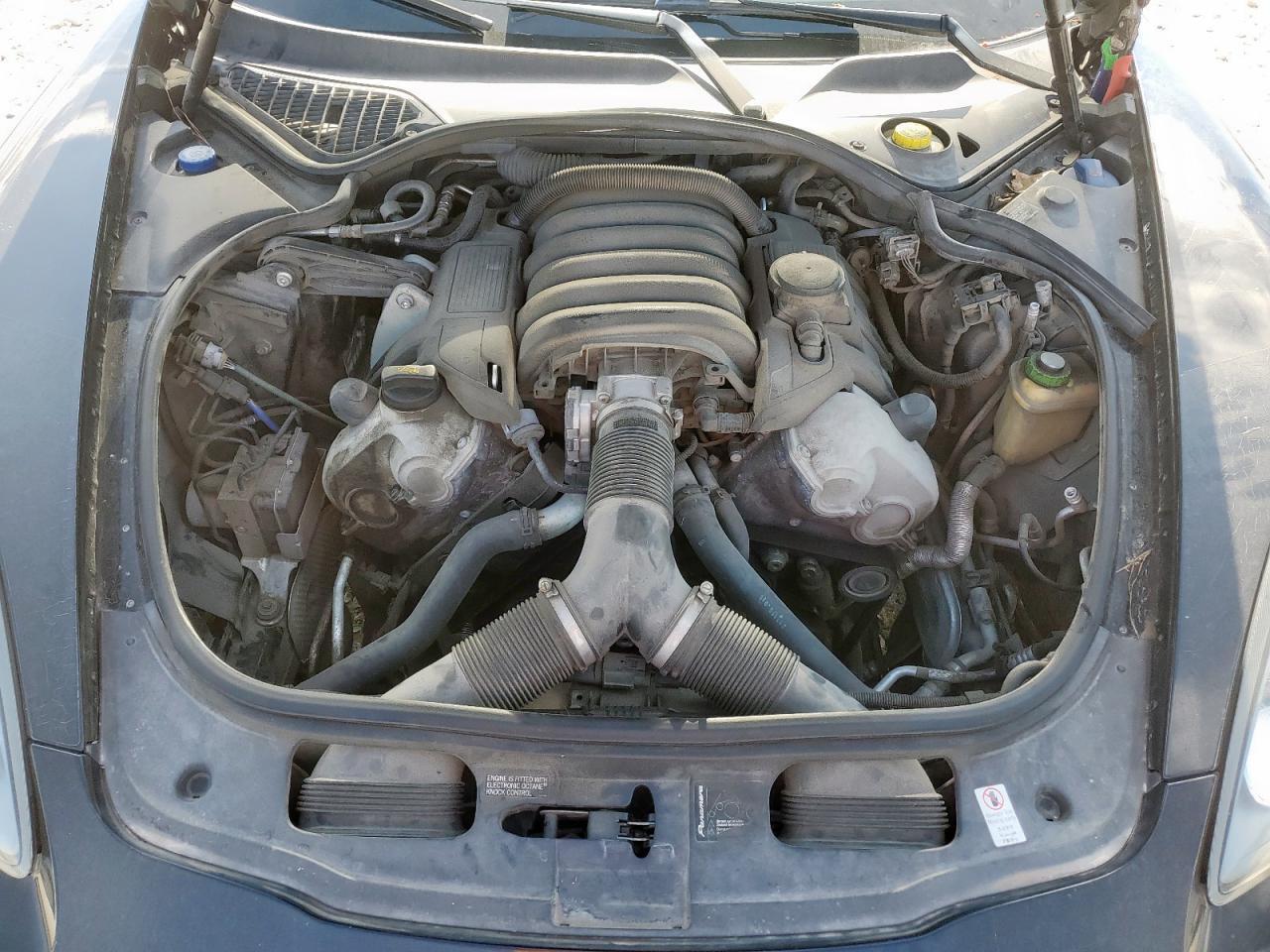 2012 PORSCHE Panamera