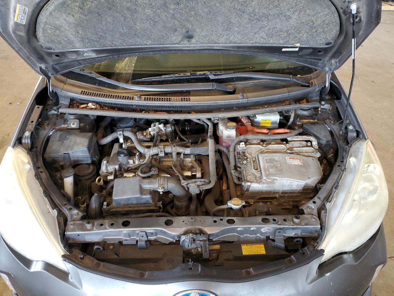 2013 TOYOTA Prius c