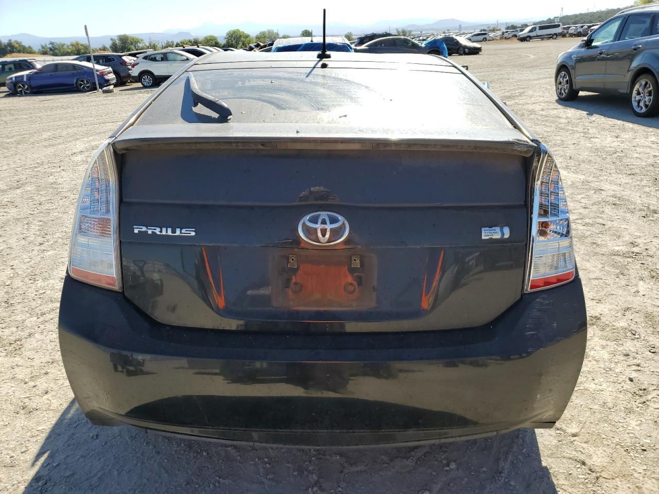 2011 TOYOTA PRIUS