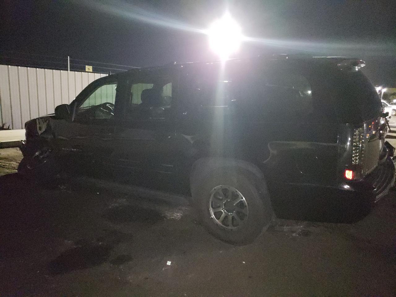 2011 CHEVROLET Suburban