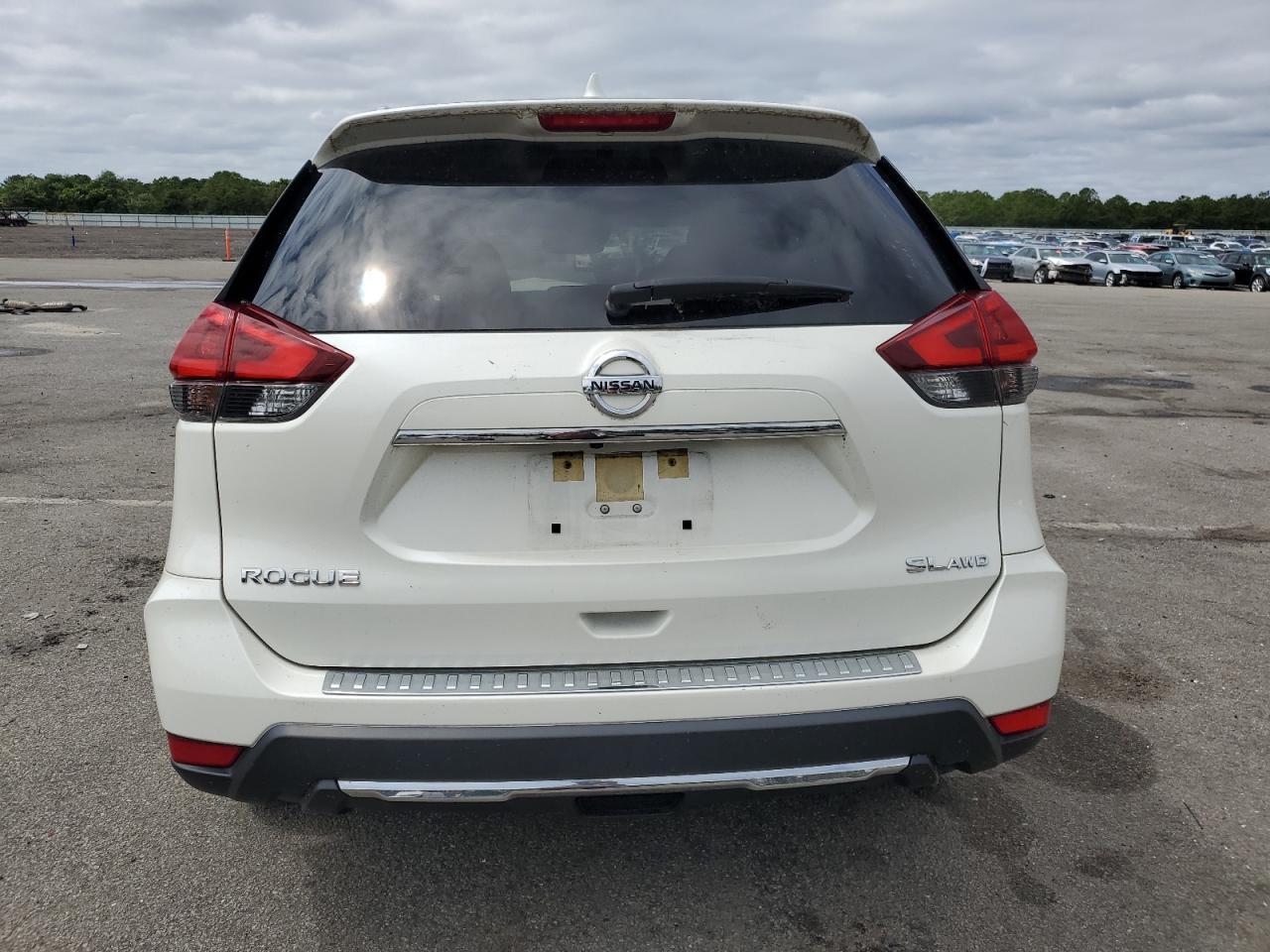 2018 NISSAN ROGUE