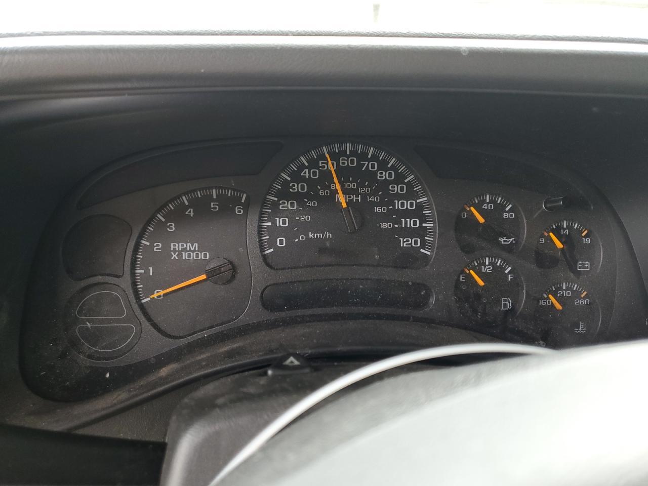 2004 CHEVROLET Suburban