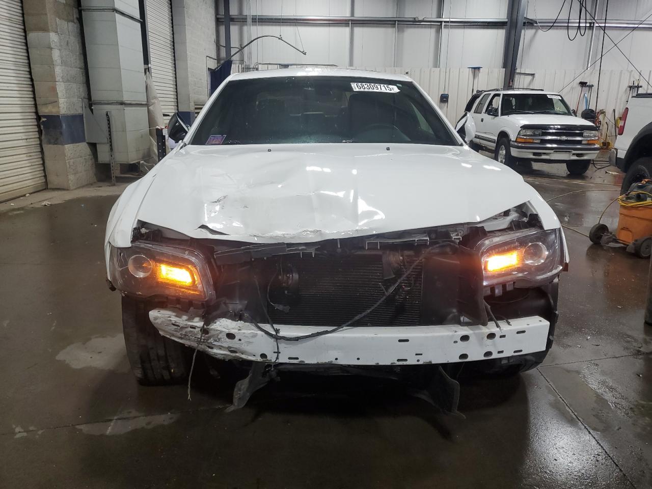 2017 CHRYSLER 300
