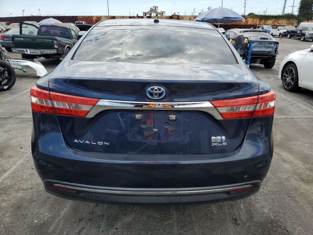 2014 TOYOTA Avalon