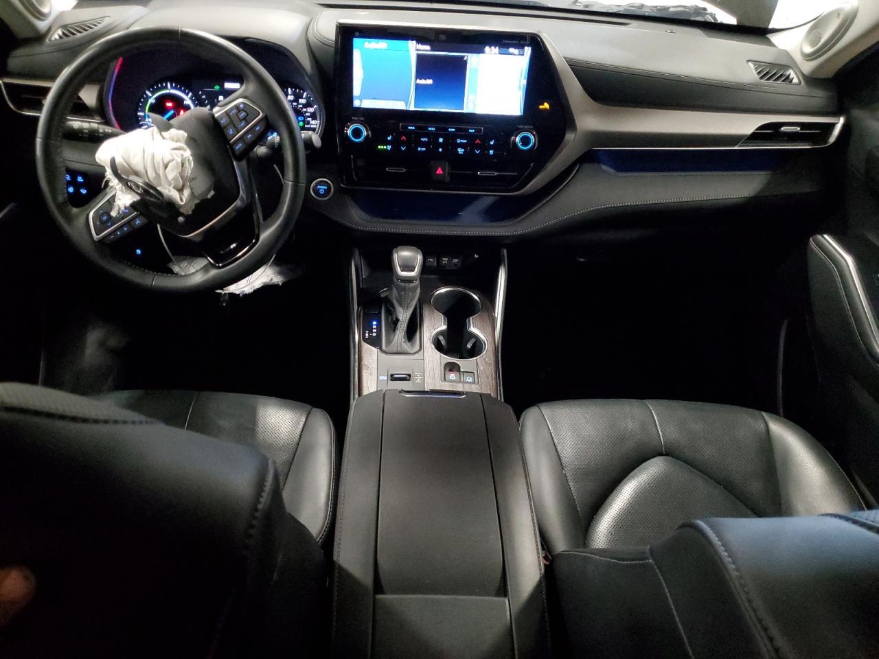 2020 TOYOTA HIGHLANDER