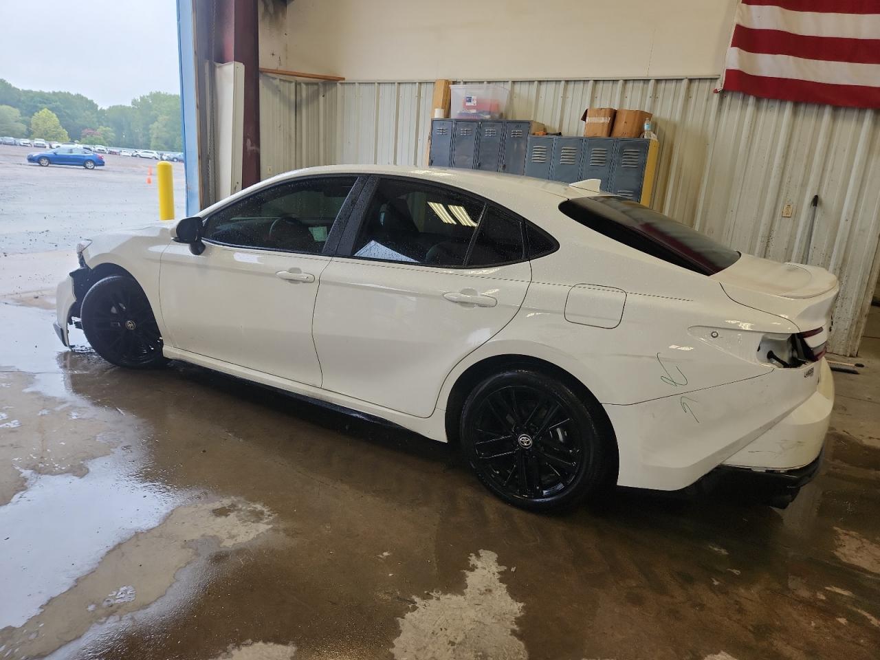 2025 TOYOTA CAMRY