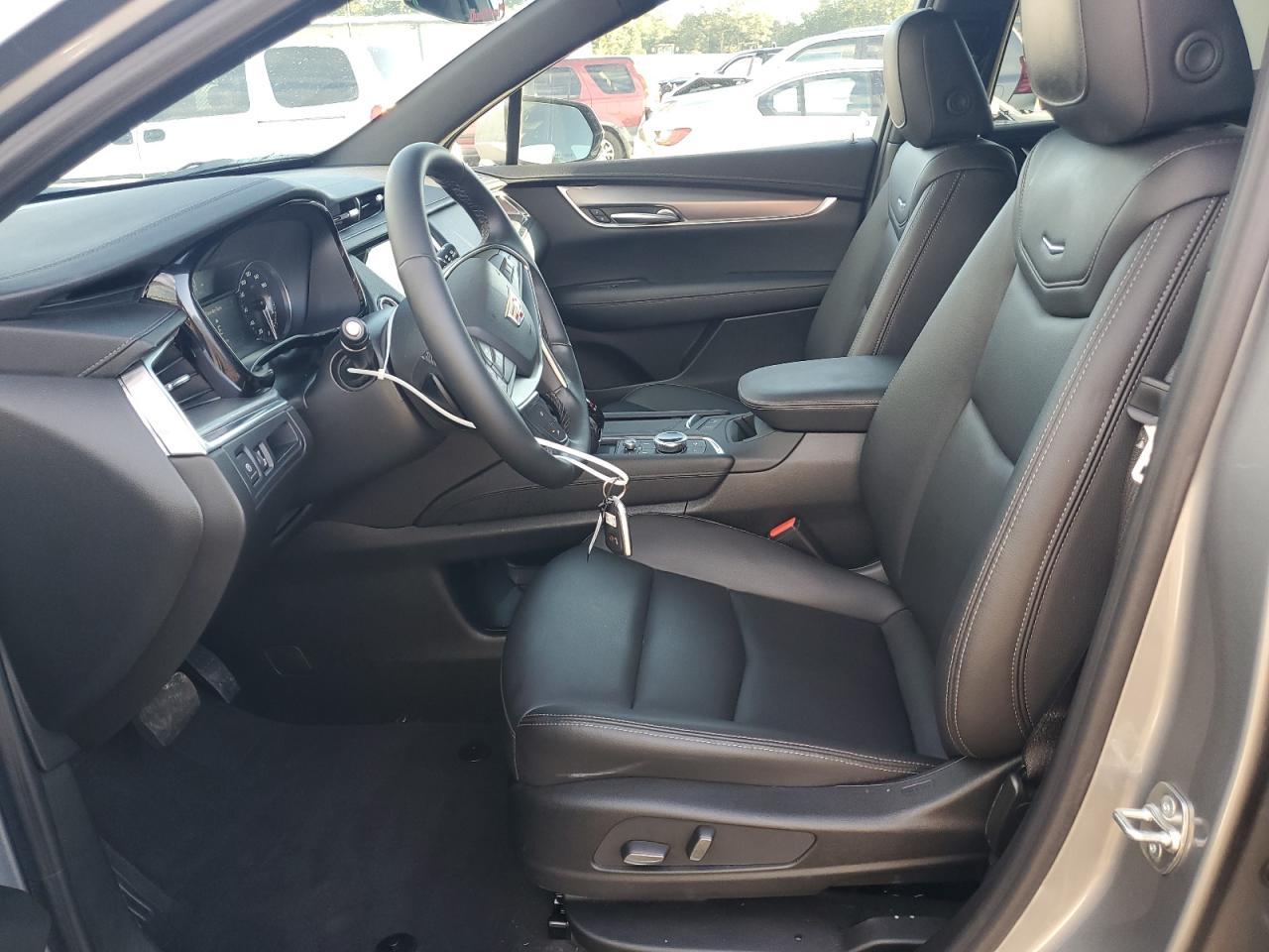 2024 CADILLAC XT5