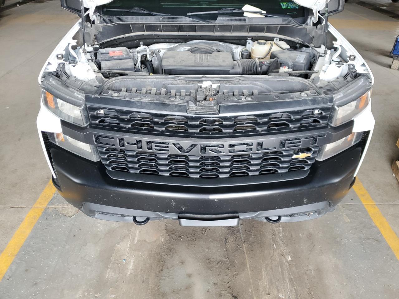2021 CHEVROLET Silverado