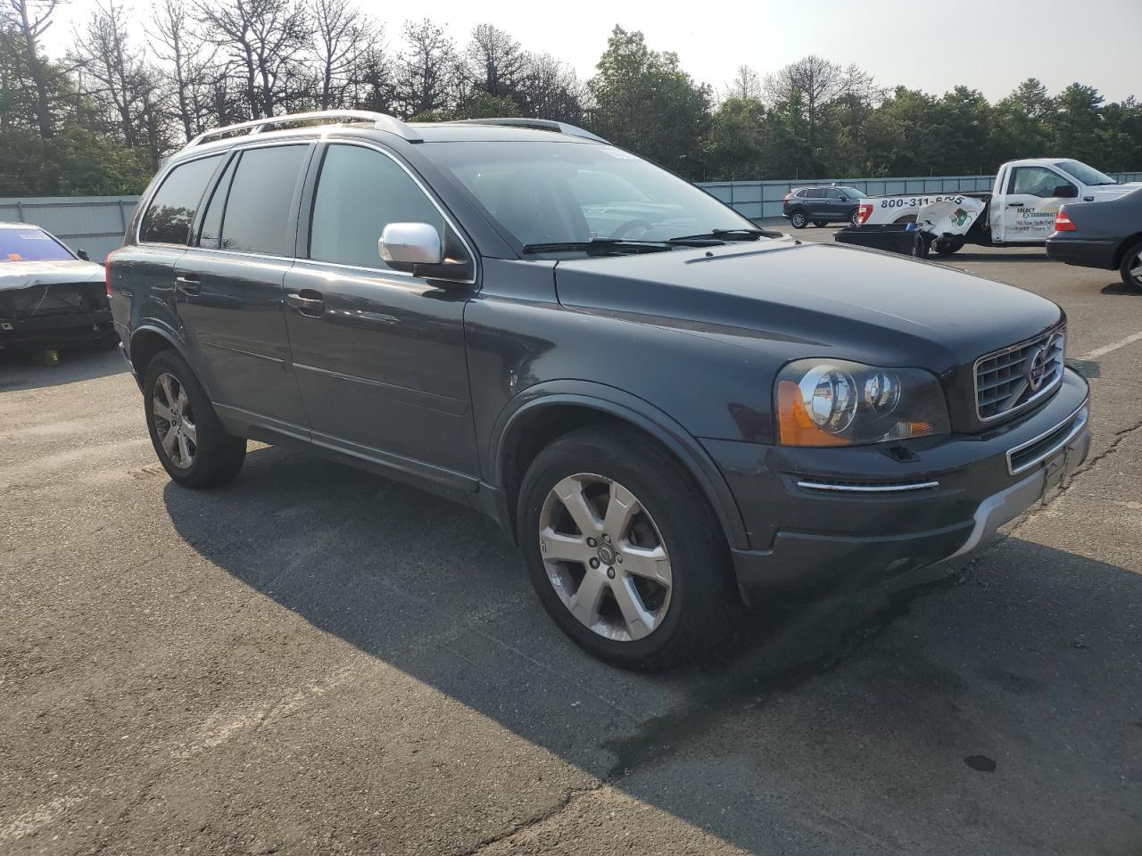 2013 VOLVO XC90