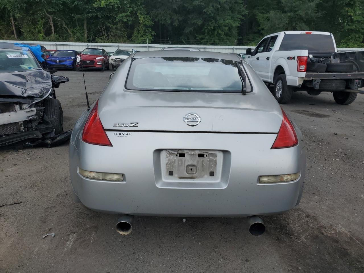 2005 NISSAN Z