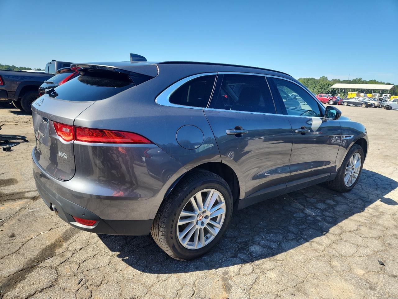 2017 JAGUAR F-Pace