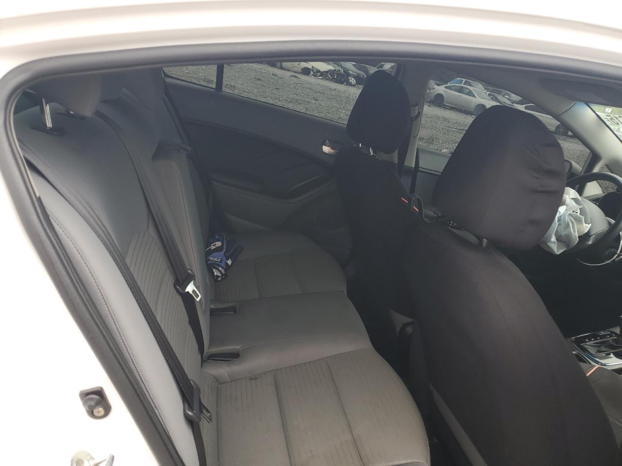 2017 KIA FORTE