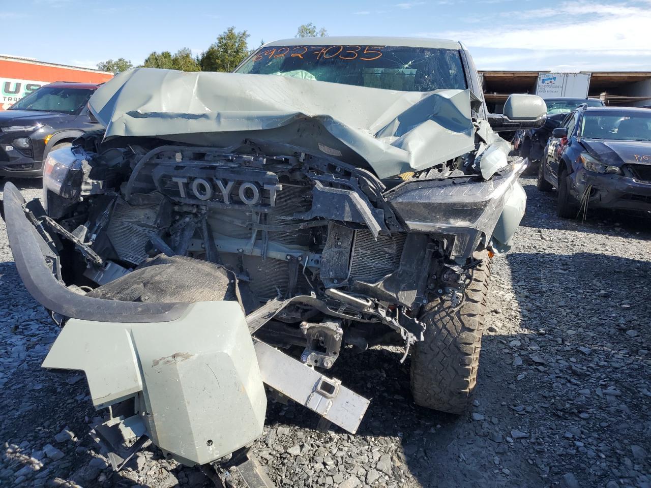 2025 TOYOTA TUNDRA