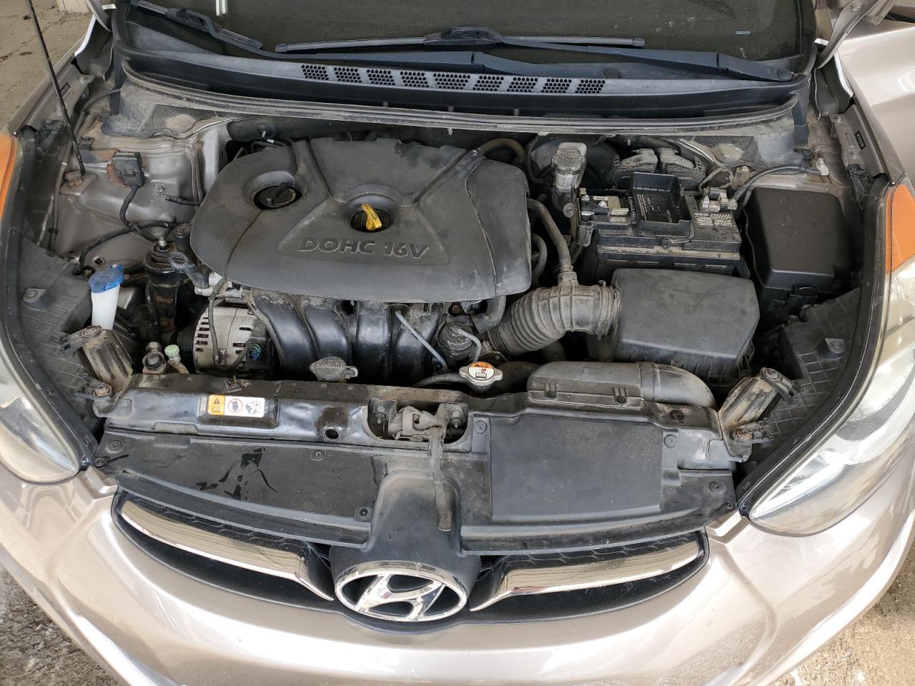 2013 HYUNDAI ELANTRA