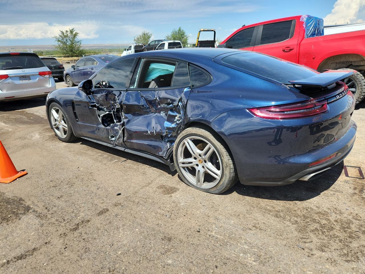 2019 PORSCHE Panamera