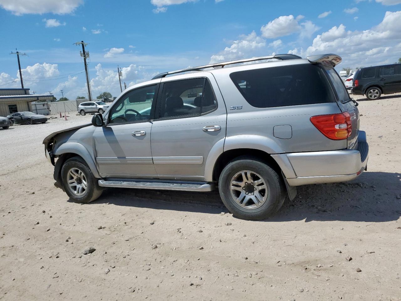 2004 TOYOTA Sequoia