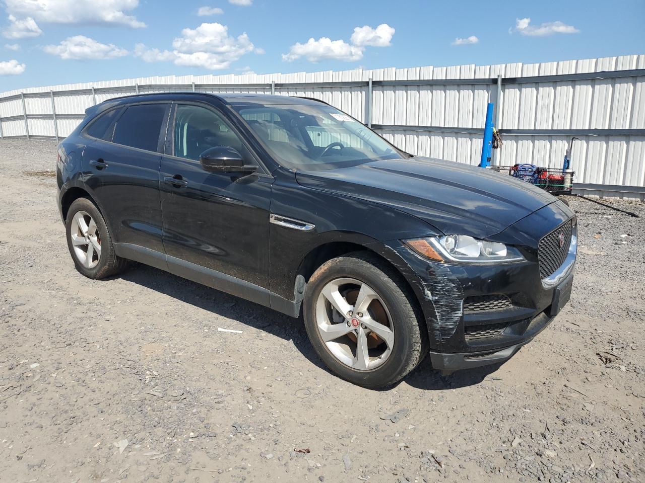 2018 JAGUAR F-Pace
