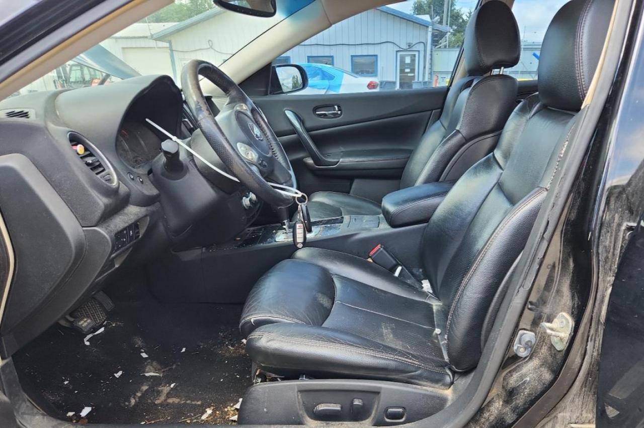 2014 NISSAN Maxima