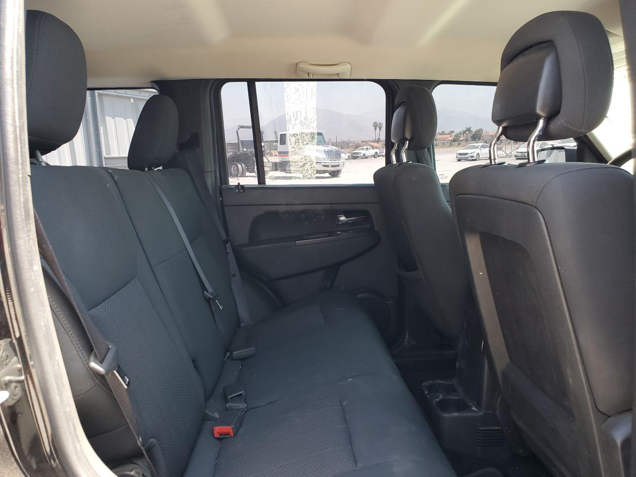 2012 JEEP Liberty
