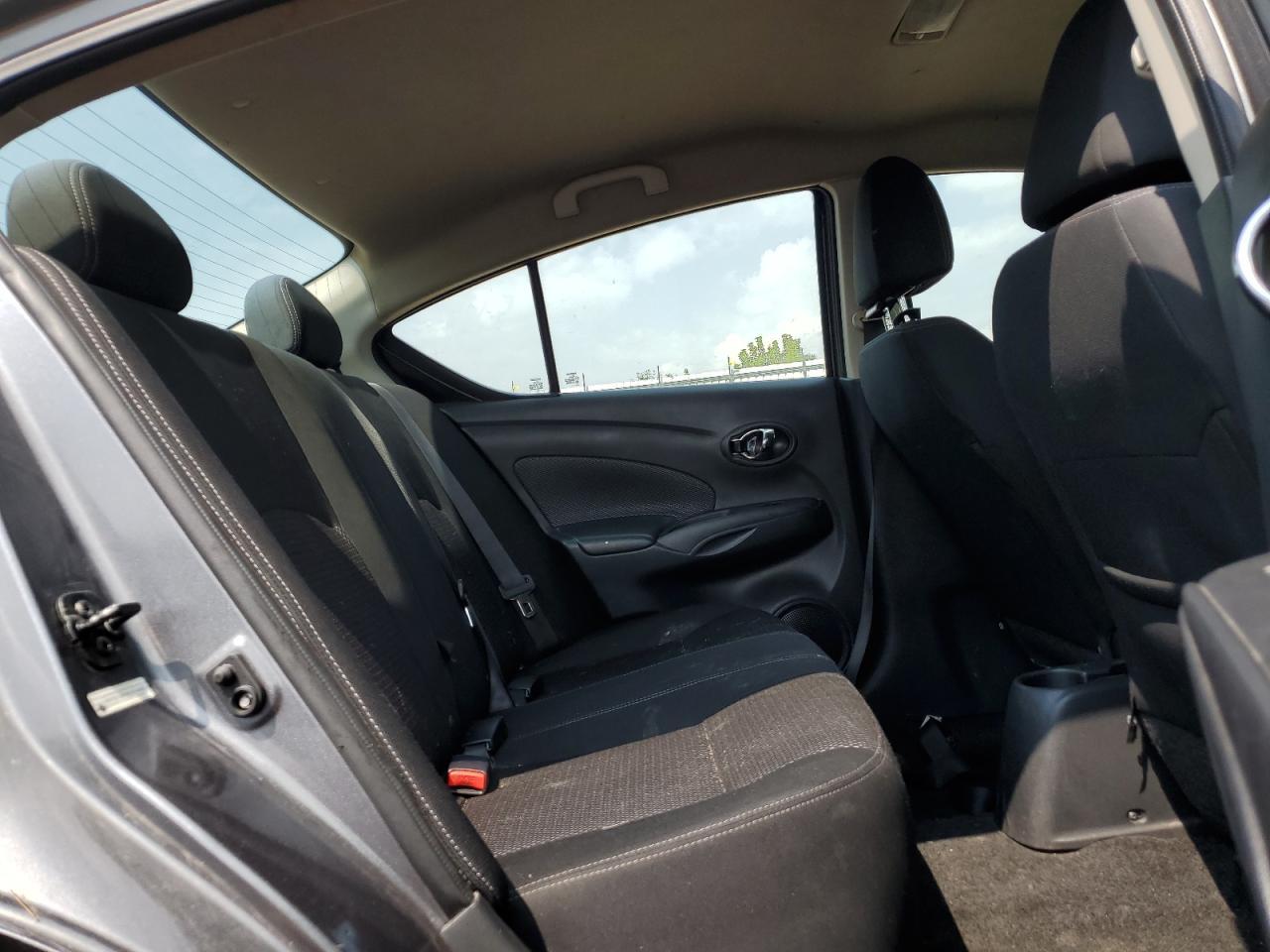 2019 NISSAN VERSA