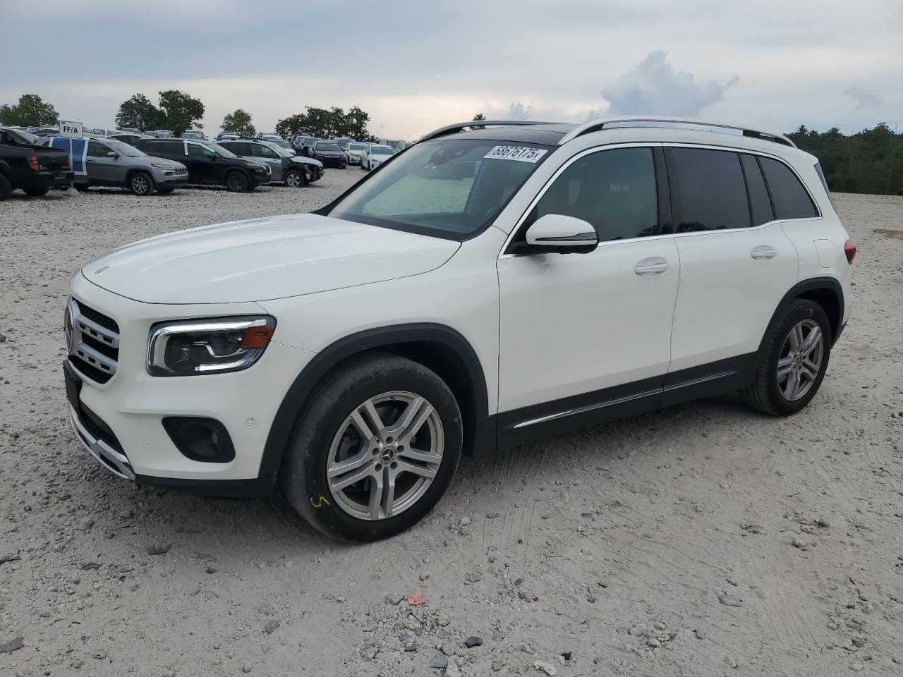 2023 MERCEDES-BENZ GLB-Class