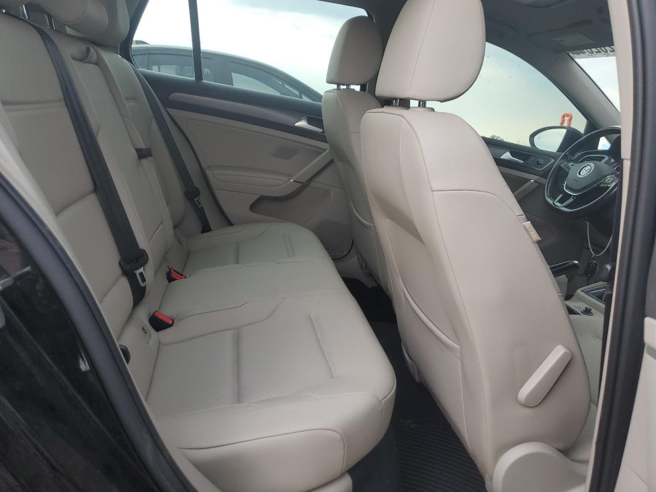 2018 VOLKSWAGEN GOLF