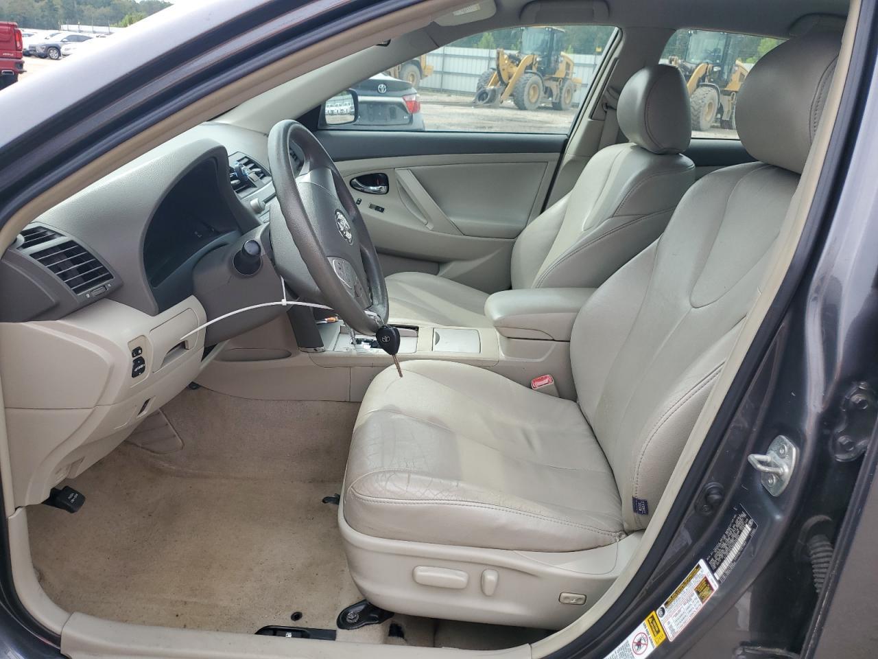 2010 TOYOTA CAMRY
