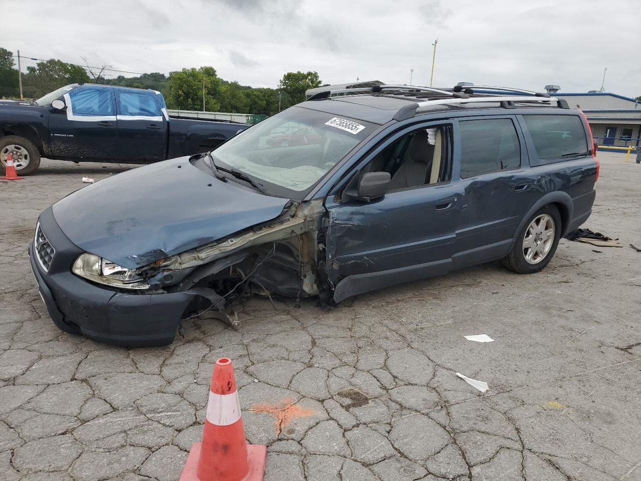 2006 VOLVO XC70