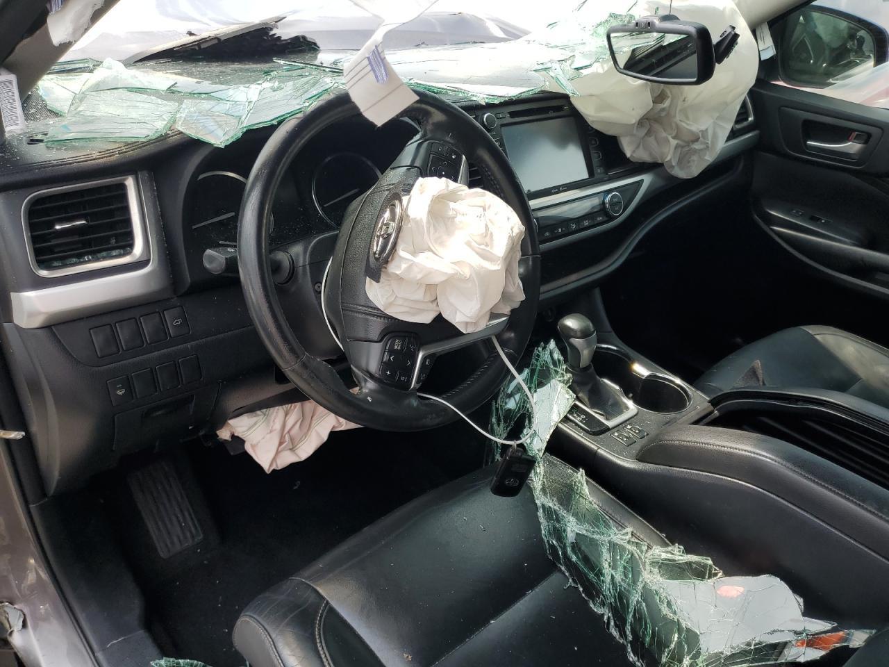 2015 TOYOTA HIGHLANDER