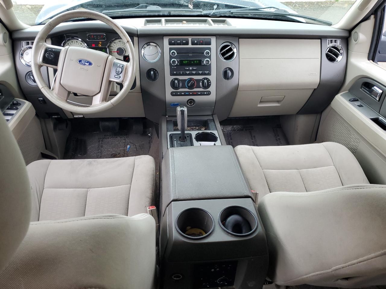 2013 FORD Expedition