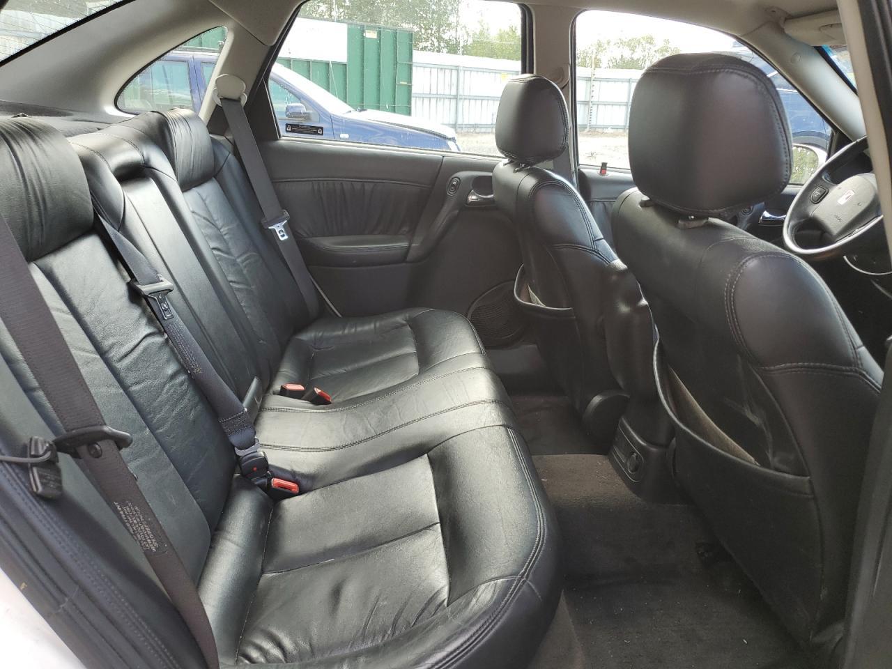 2001 SATURN L300